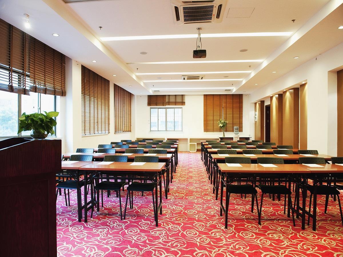 Ji Hotel Shanghai Lujiazui Exterior photo